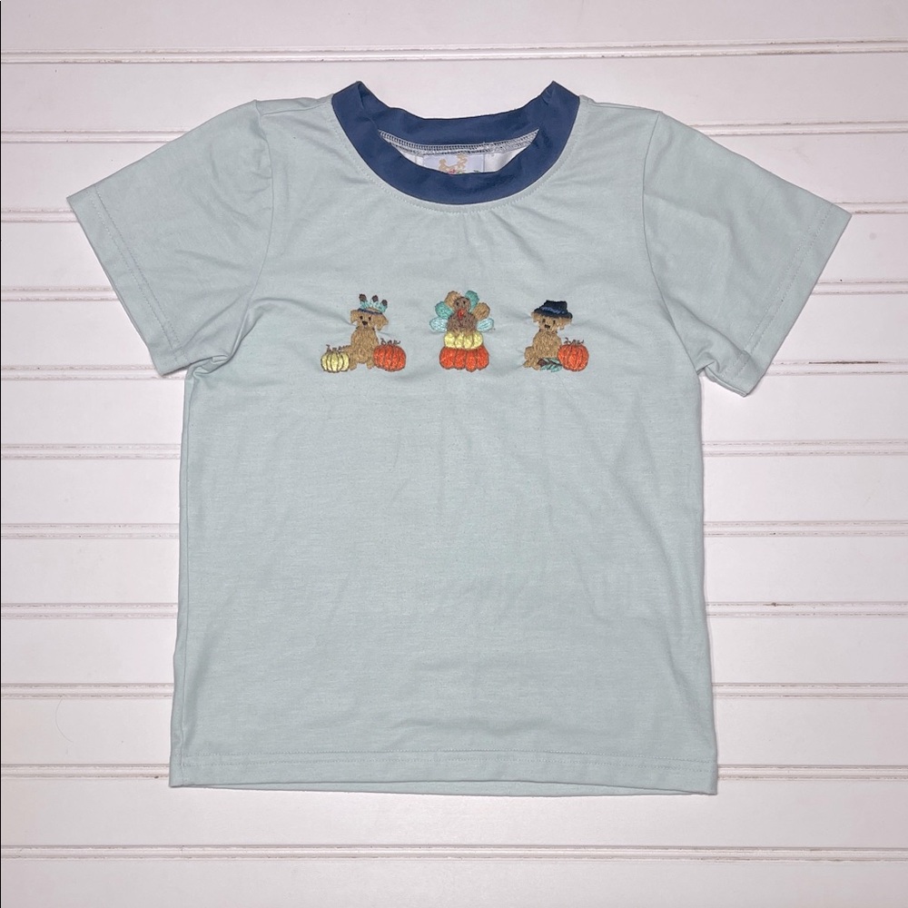 BUSY BEE SMOCKS VGUC Hand Embroidered Thanksgiving Dogs Pumpkins Fall Shirt